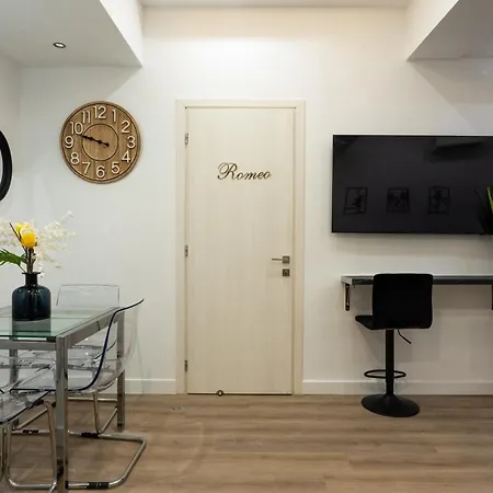 Romeo & Juliet In The Heart Of Athens Appartement Buitenkant foto