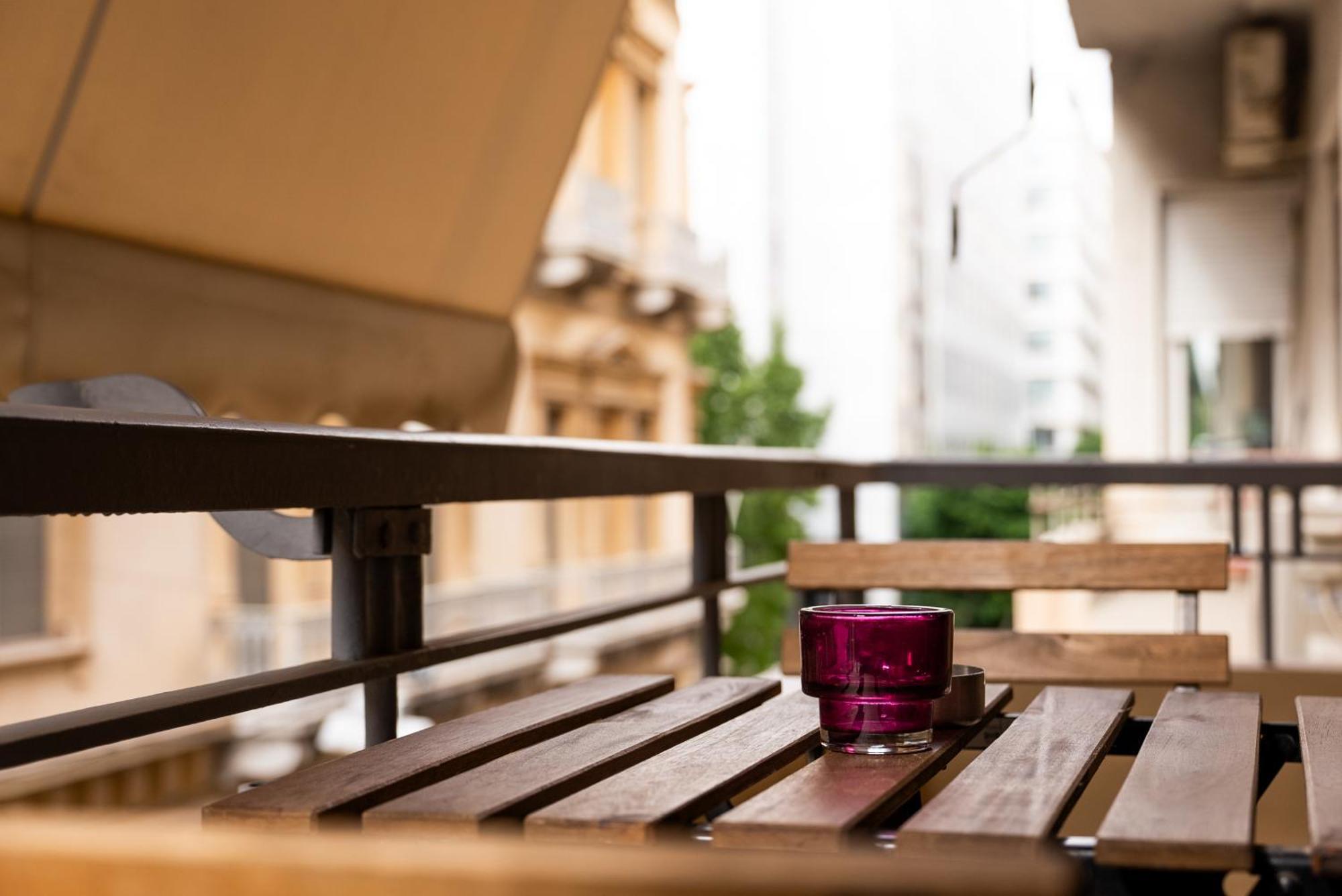 Romeo & Juliet In The Heart Of * Athènes